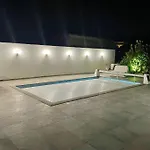 빌라 Elegante A Porto-vecchio Avec Piscine Privee 포르토베쉬오