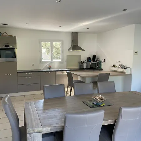 élégante à Porto-vecchio Avec Piscine Privée