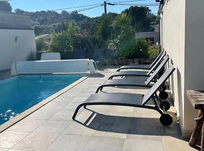 Elegante A Porto-vecchio Avec Piscine Privee *