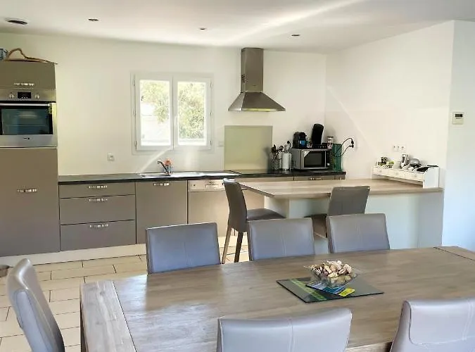 élégante à Porto-vecchio Avec Piscine Privée Villa