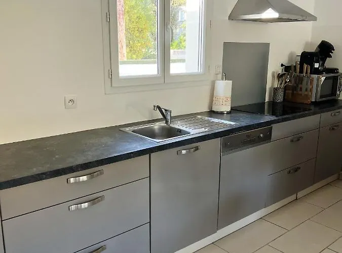 Villa Elegante A Porto-vecchio Avec Piscine Privee *