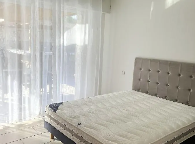 Villa Elegante A Porto-vecchio Avec Piscine Privee