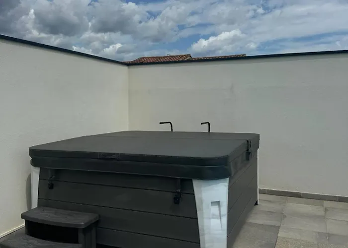 Villa élégante à Porto-vecchio Avec Piscine Privée *